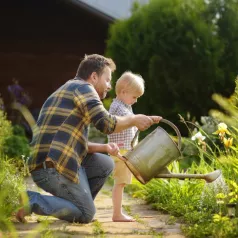 Kit cadeau : Un potager pour nos petits jardiniers en herbe Kit cadeau : Un potager pour nos petits jardiniers en herbe
