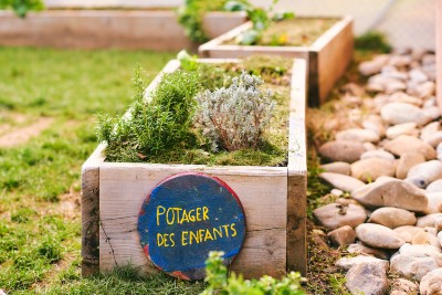 Semailles vous explique comment rendre le potager ludique pour les enfants